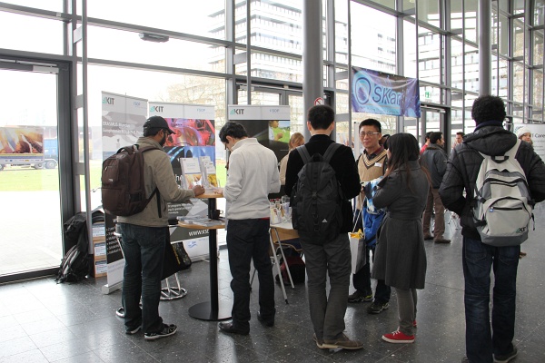 Industry Contact Fair 2012_15.JPG